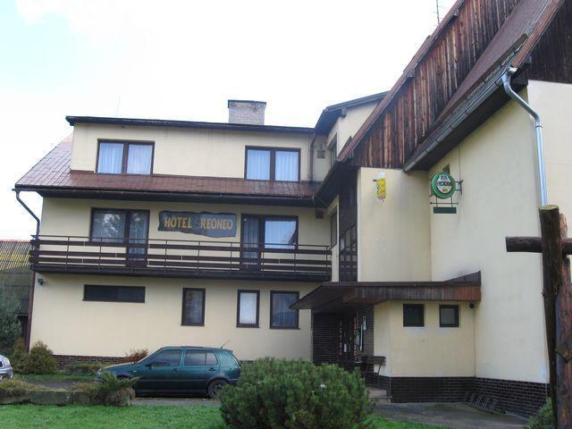 Hotel Reoneo Vernířovice Eksteriør billede